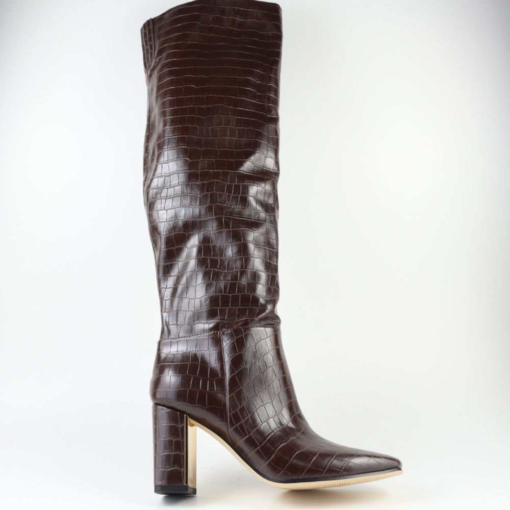 IMG_4585-photoaidcom-round-crop(1)